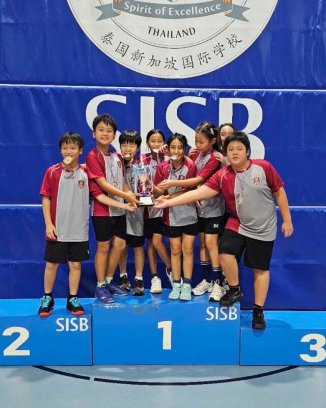 TISAC Badminton Tournament of Ascot Team (2)
